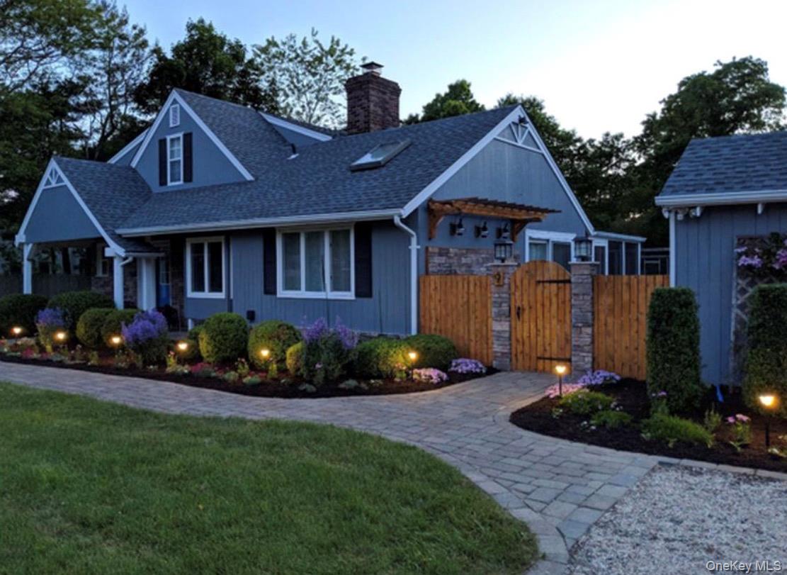 9 Old Mill Lane, Remsenburg, NY 11960