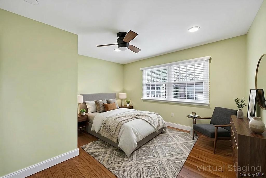 30 County Line Road, Farmingdale, NY 11735