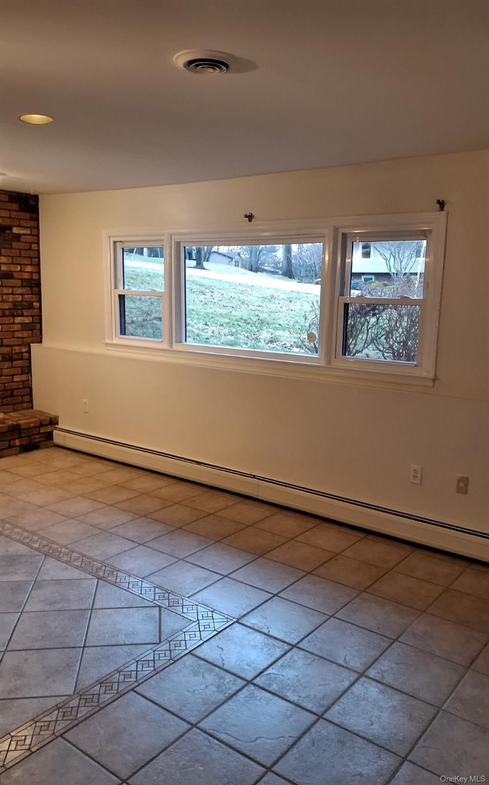 5 Suzie Drive, Spring Valley, NY 10977