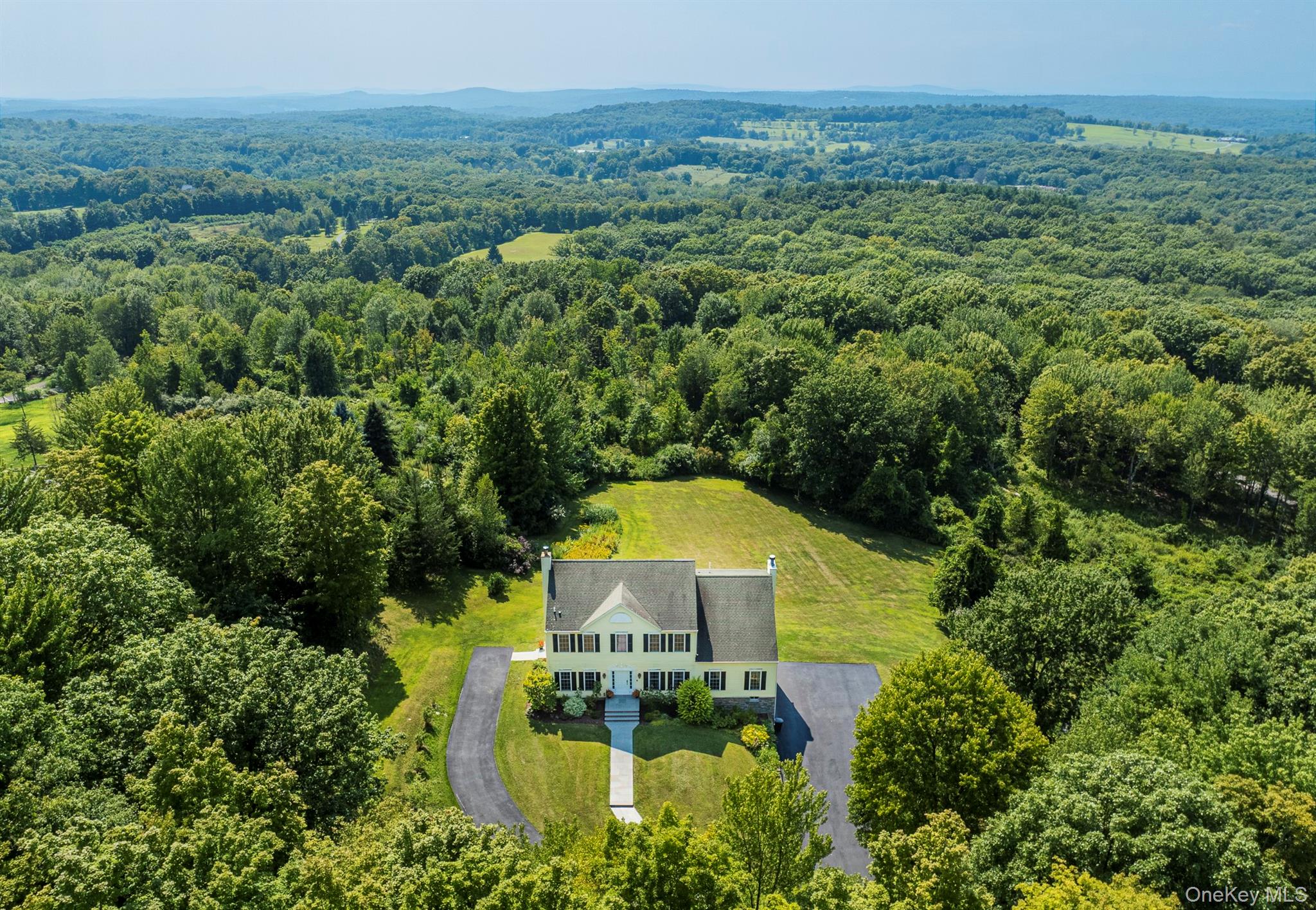 74 Willow Brook Ridge, Clinton Corners, NY 12514