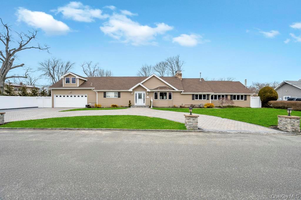 5 Kittiwake Lane, Babylon, NY 11702