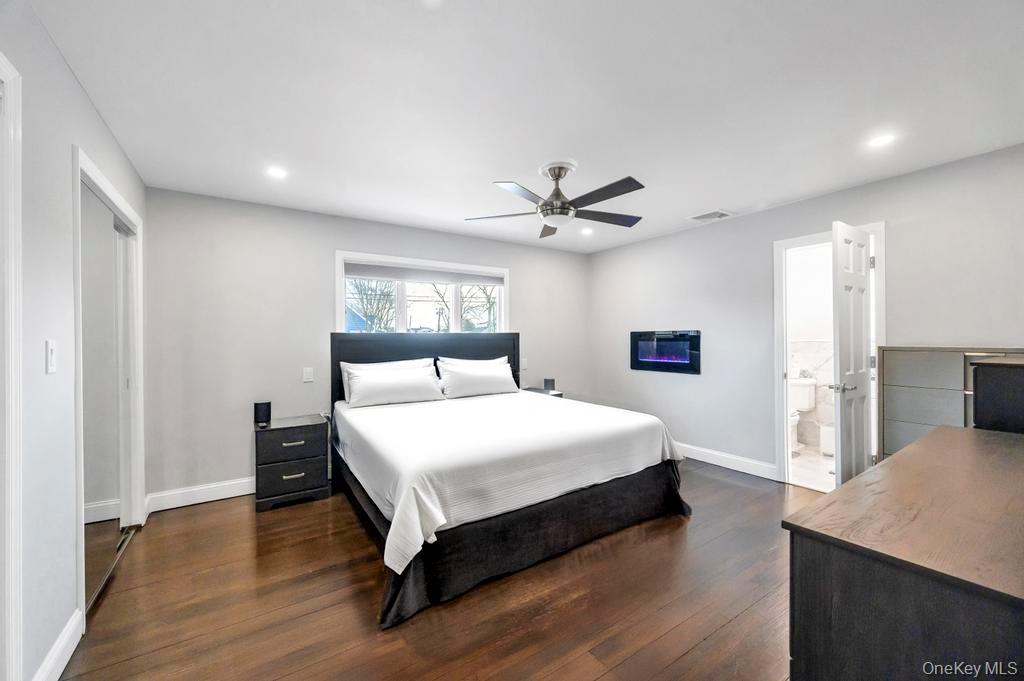 5 Kittiwake Lane, Babylon, NY 11702