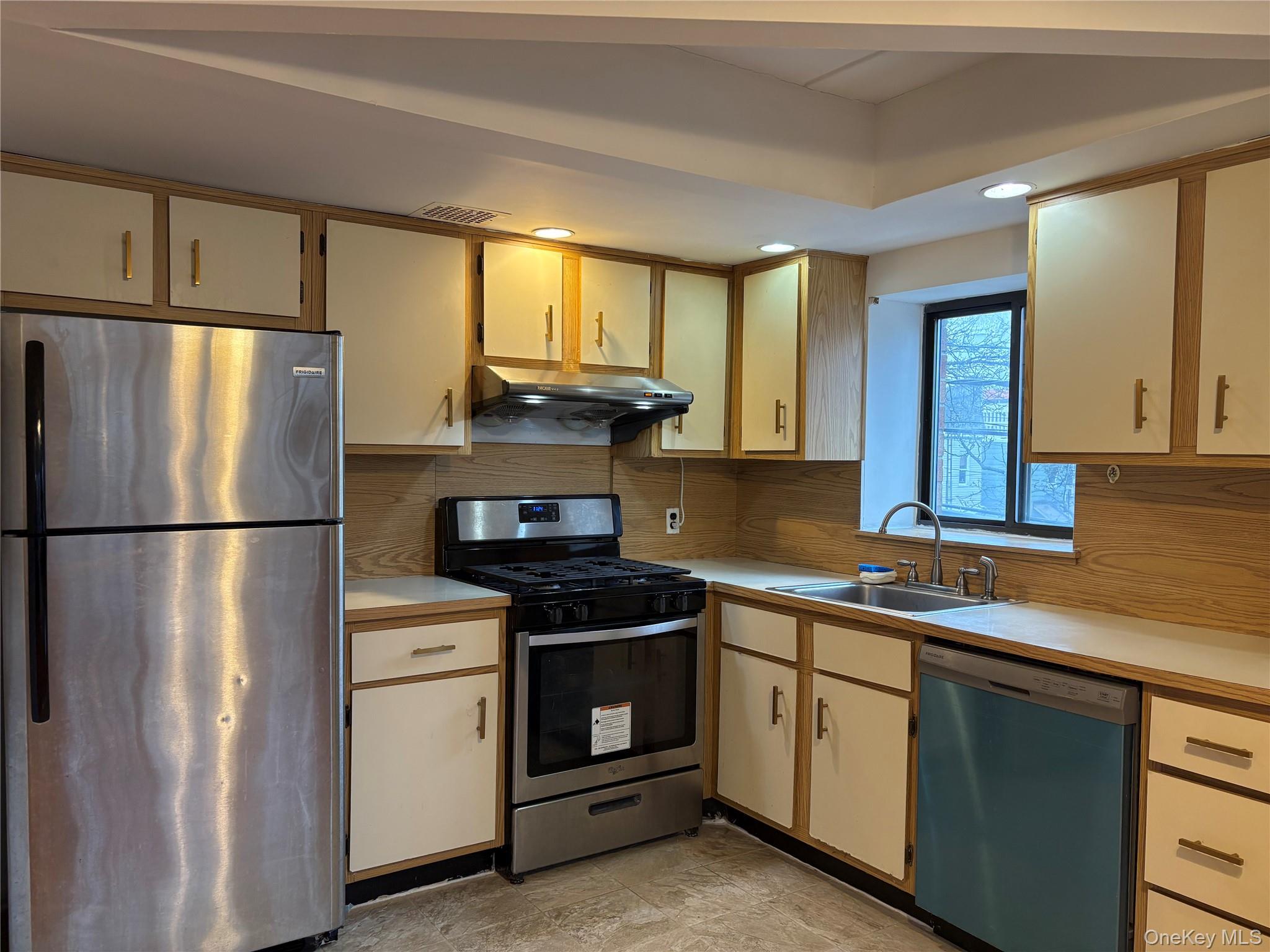 5616 Seabury Street # 2A, Elmhurst, NY 11373