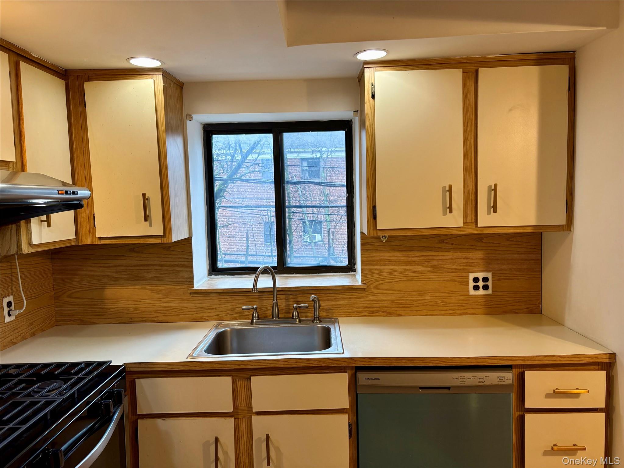 5616 Seabury Street # 2A, Elmhurst, NY 11373