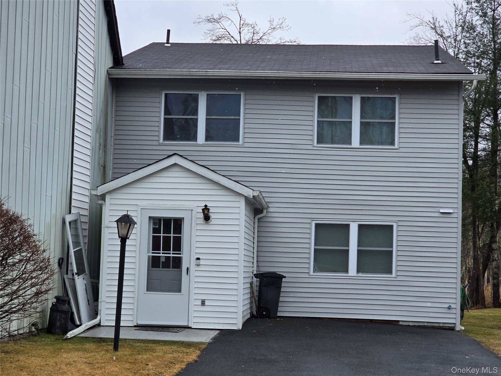 27 Peter Way, Kiamesha Lake, NY 12751