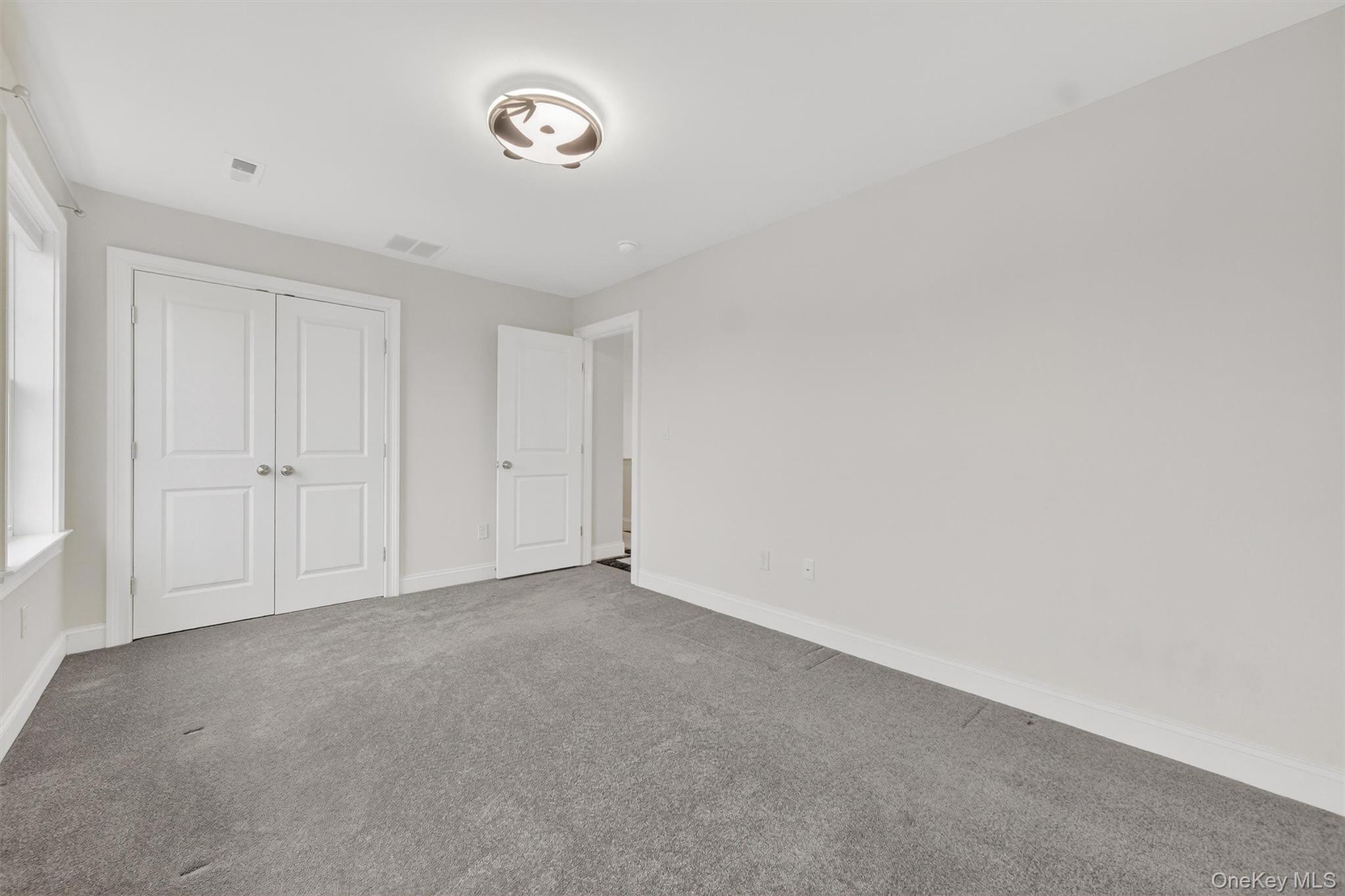 12 Kensington Lane, Poughkeepsie, NY 12603