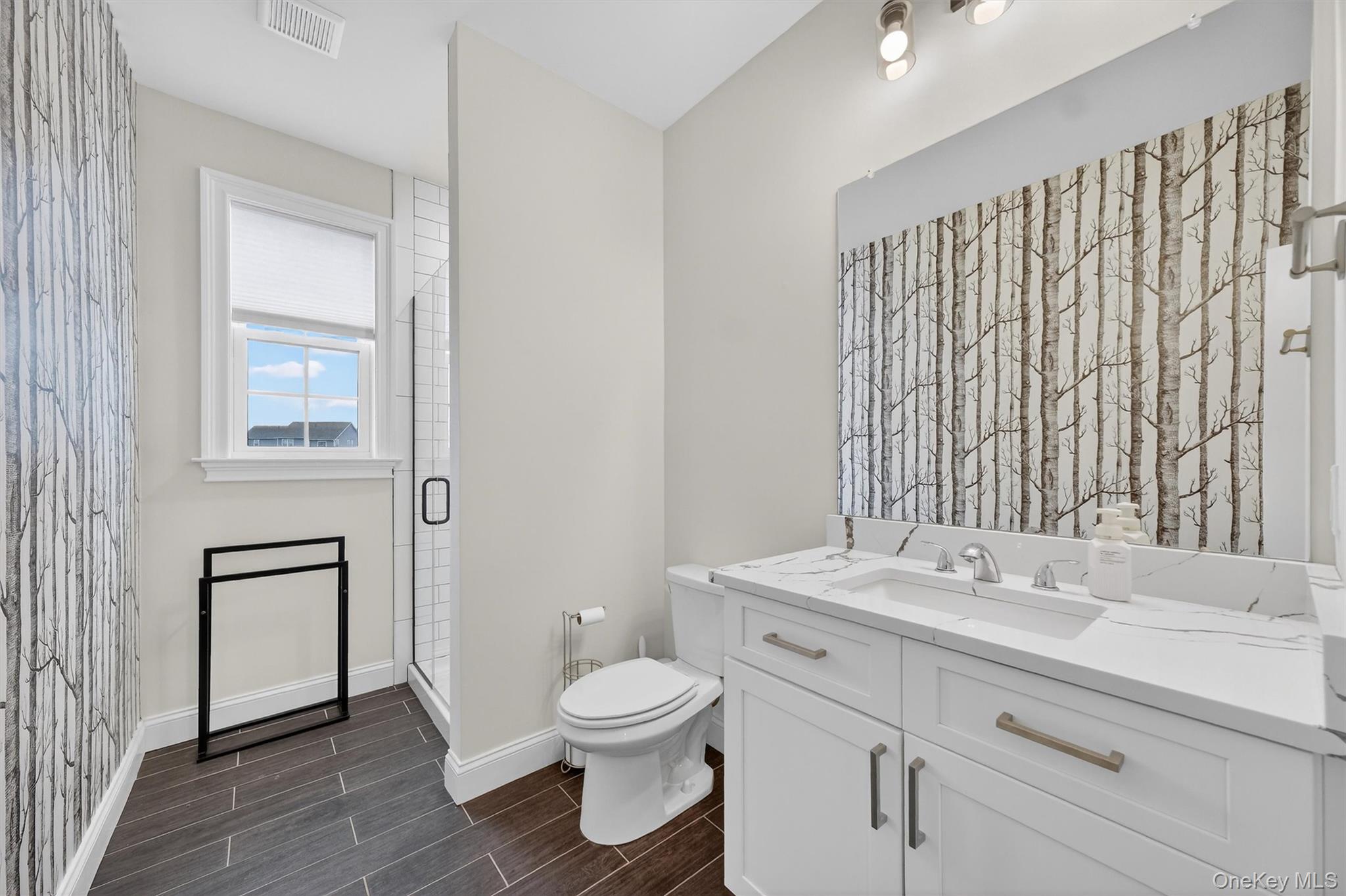 12 Kensington Lane, Poughkeepsie, NY 12603