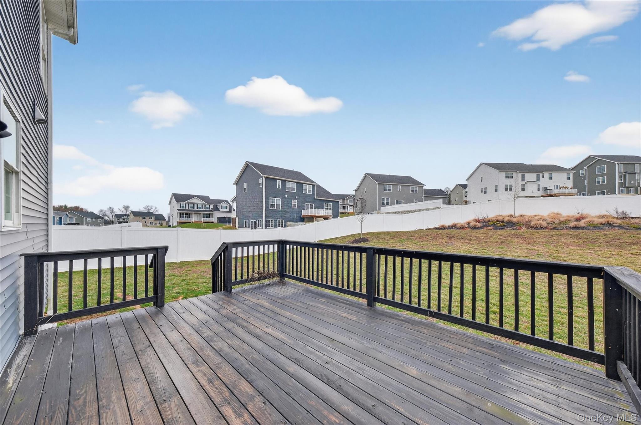 12 Kensington Lane, Poughkeepsie, NY 12603