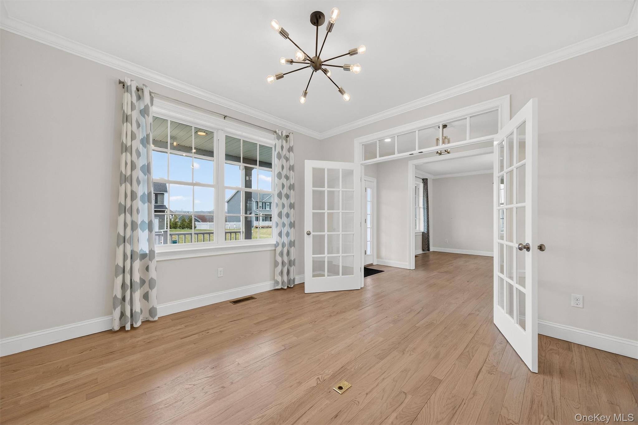 12 Kensington Lane, Poughkeepsie, NY 12603