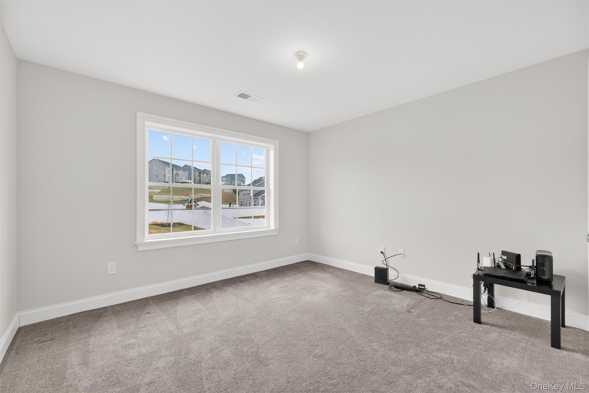 12 Kensington Lane, Poughkeepsie, NY 12603