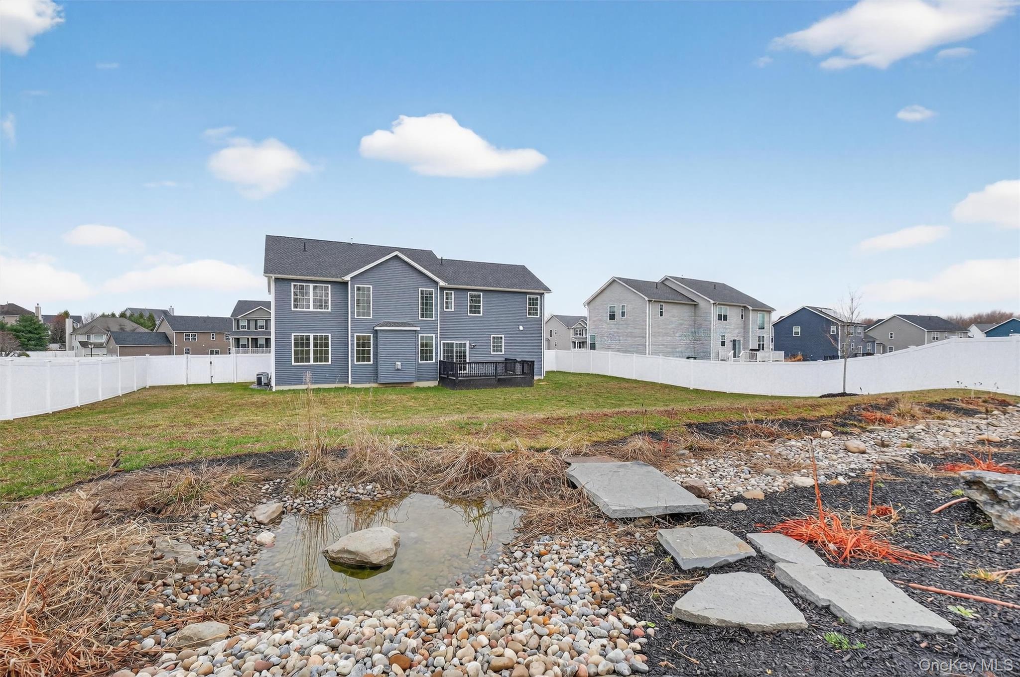 12 Kensington Lane, Poughkeepsie, NY 12603