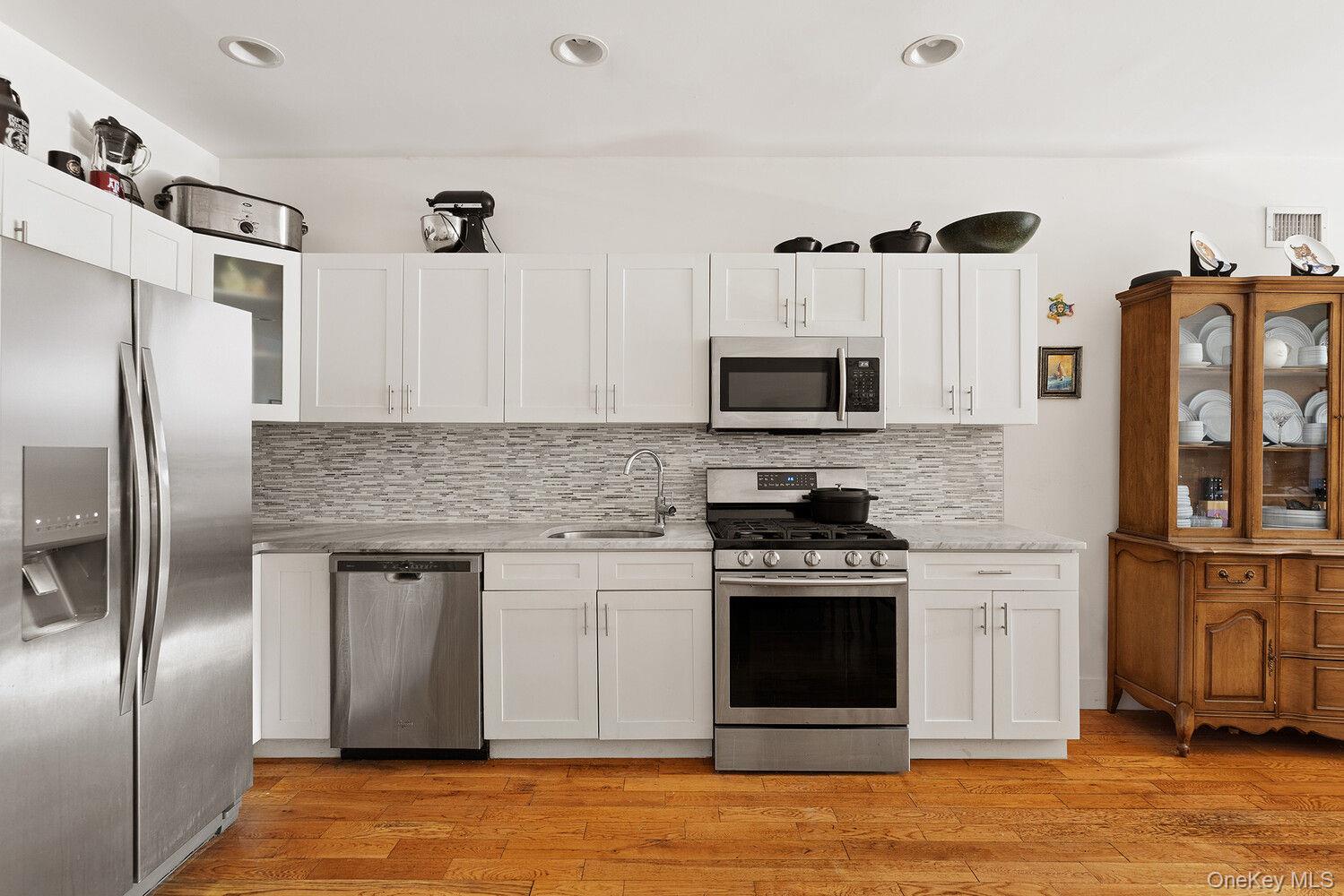 1582A PACIFIC Street, Brooklyn, NY 11213