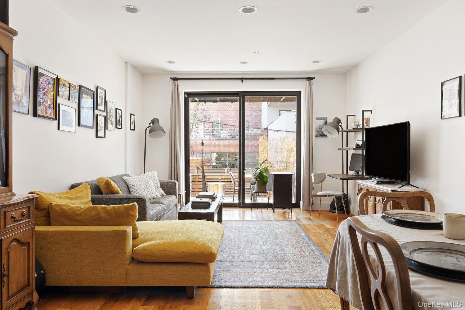 1582A PACIFIC Street, Brooklyn, NY 11213