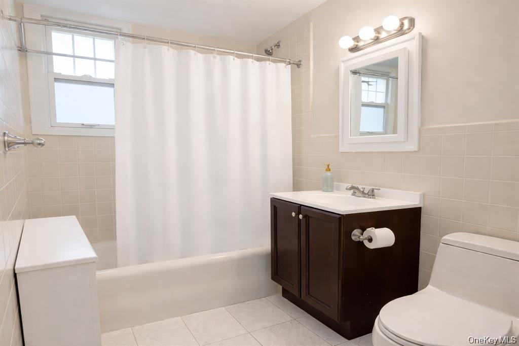 21 Harding Drive # 1W, New Rochelle, NY 10801