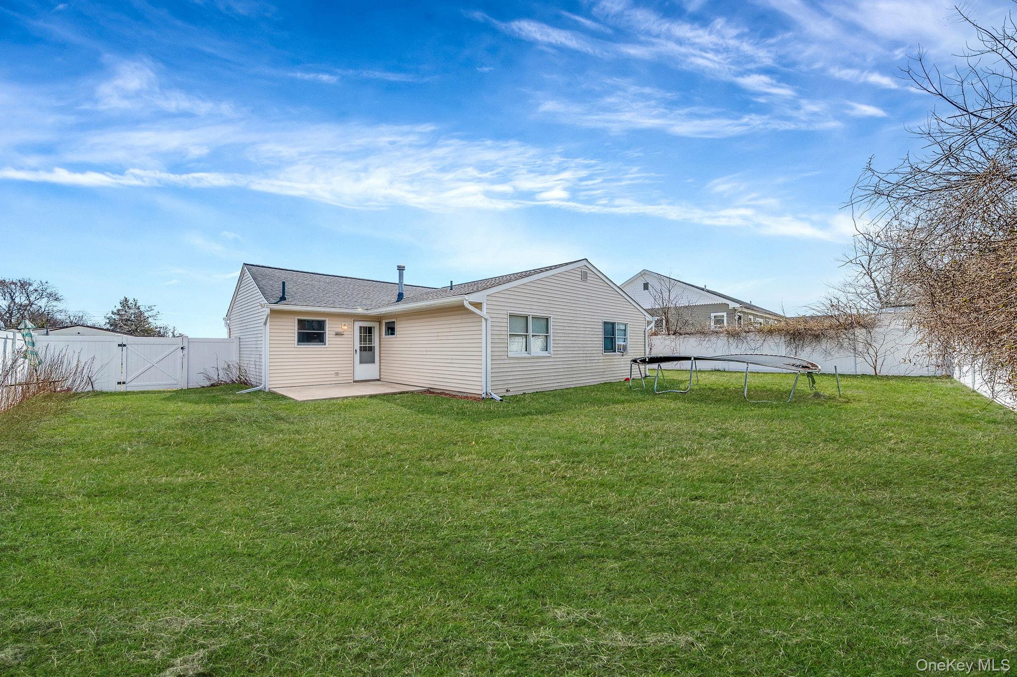 53 Spruce Street, Central Islip, NY 11722