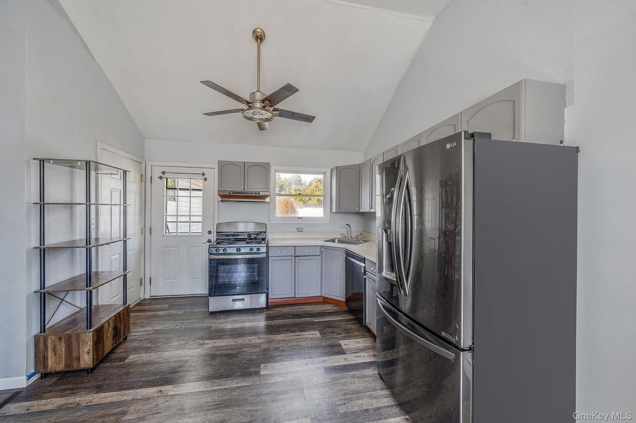 53 Spruce Street, Central Islip, NY 11722