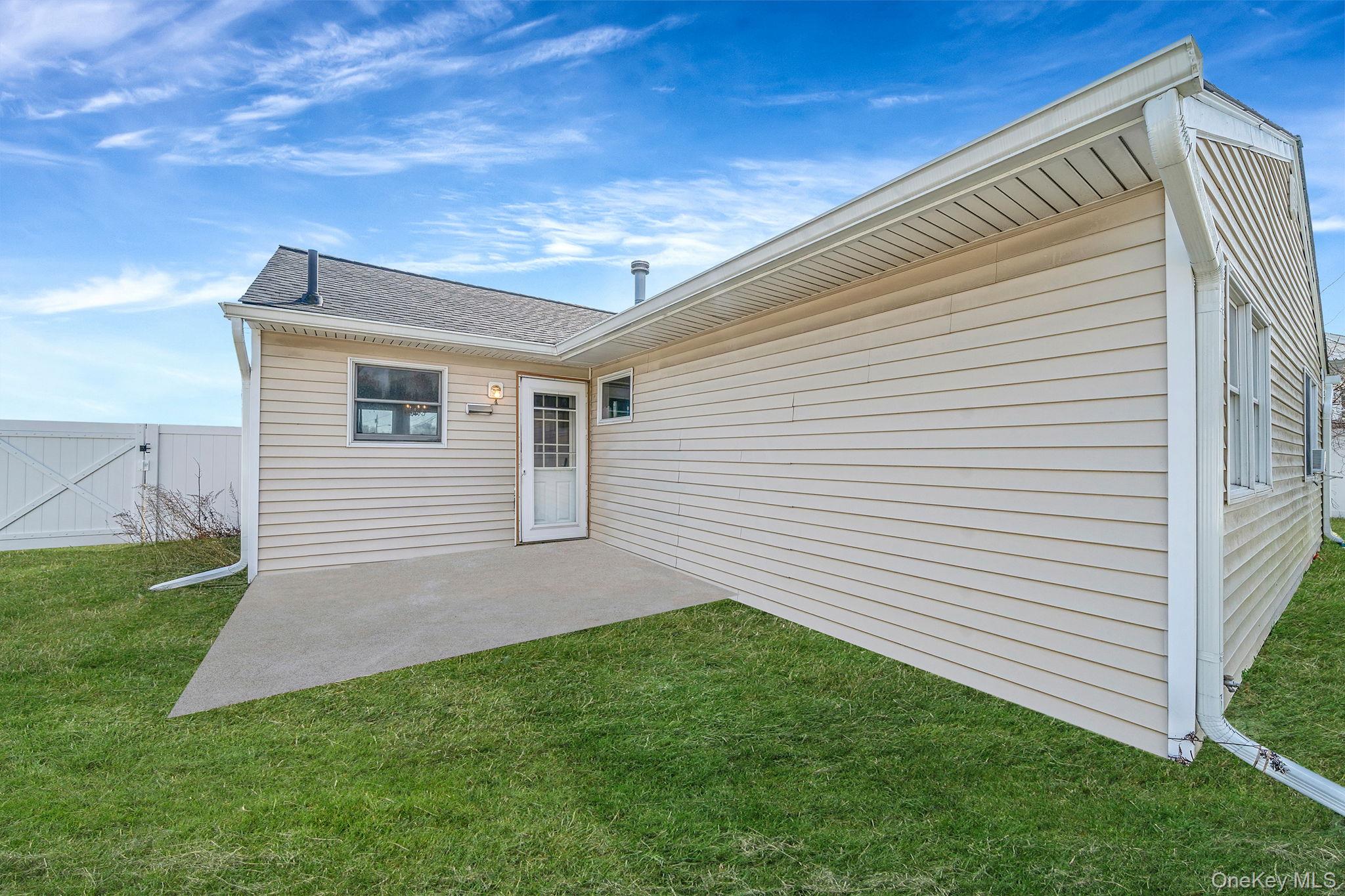 53 Spruce Street, Central Islip, NY 11722