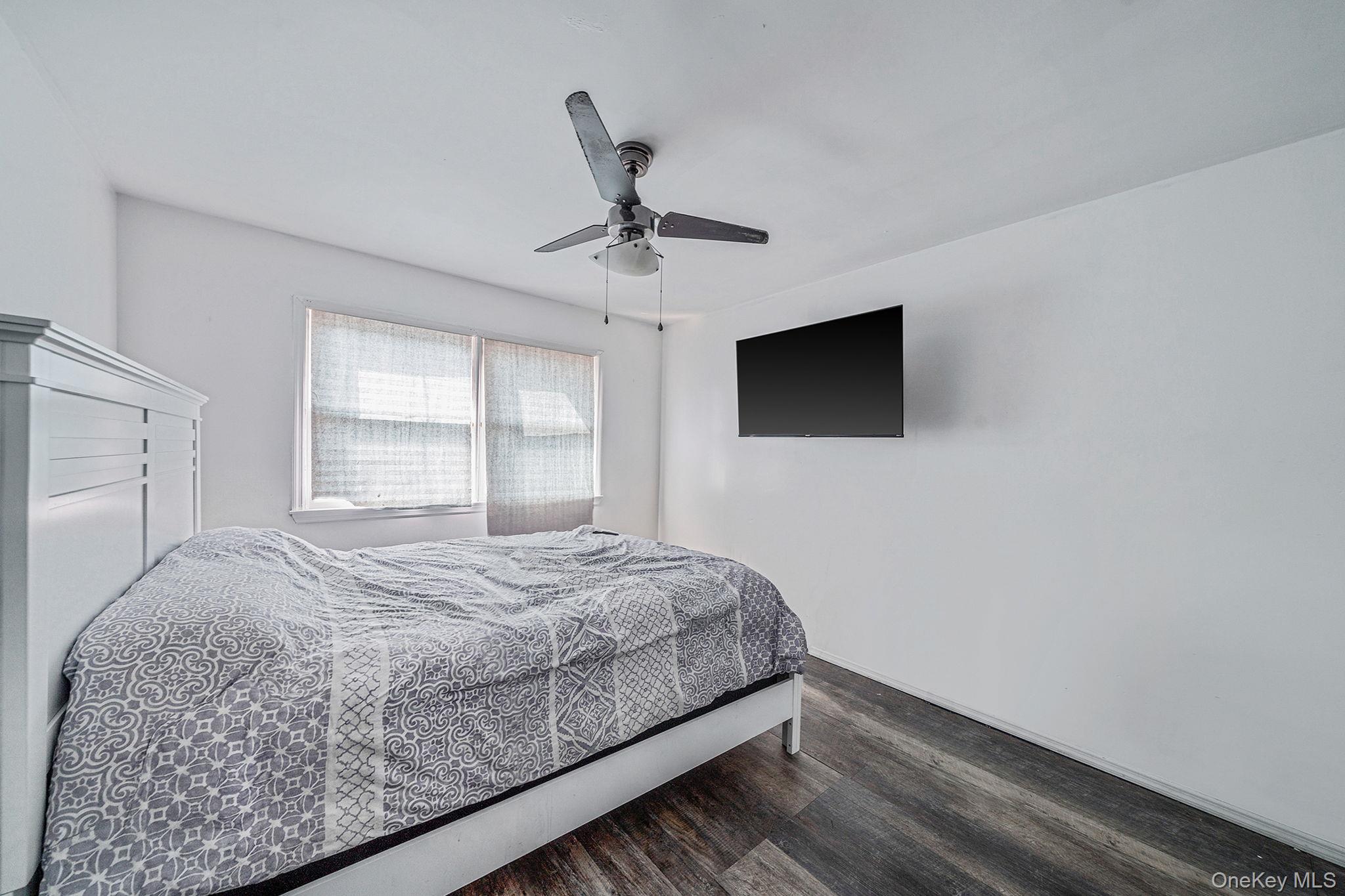 53 Spruce Street, Central Islip, NY 11722