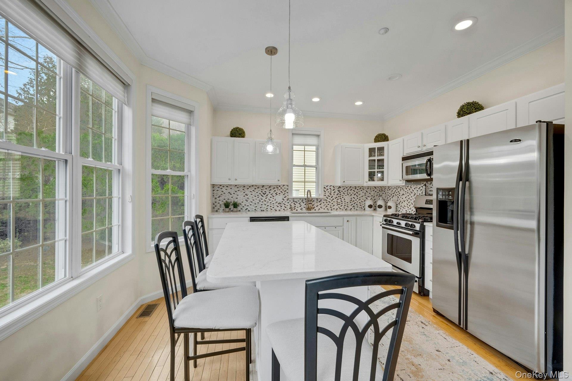 33 Valimar Boulevard, White Plains, NY 10603