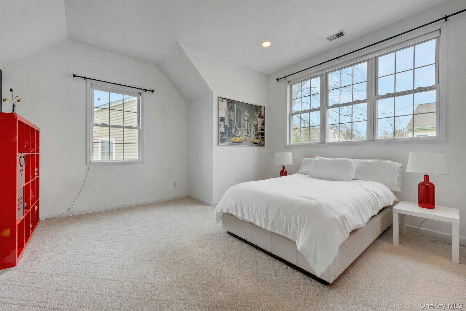 33 Valimar Boulevard, White Plains, NY 10603