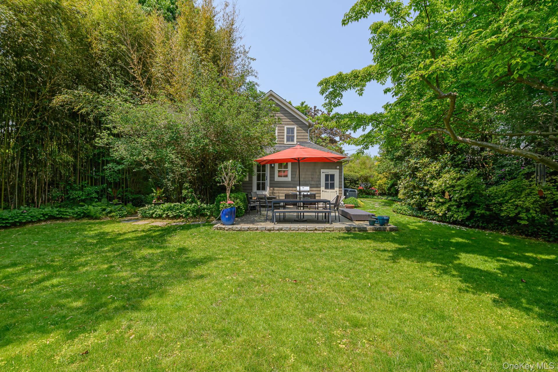 14 Pulaski Avenue, Southampton, NY 11968