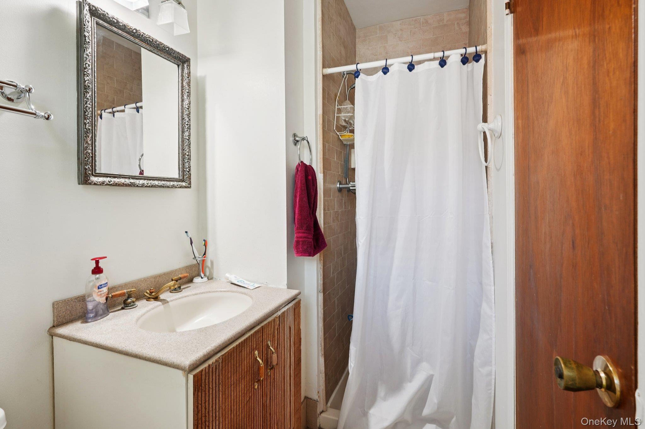 5959 Delafield Avenue, Bronx, NY 10471