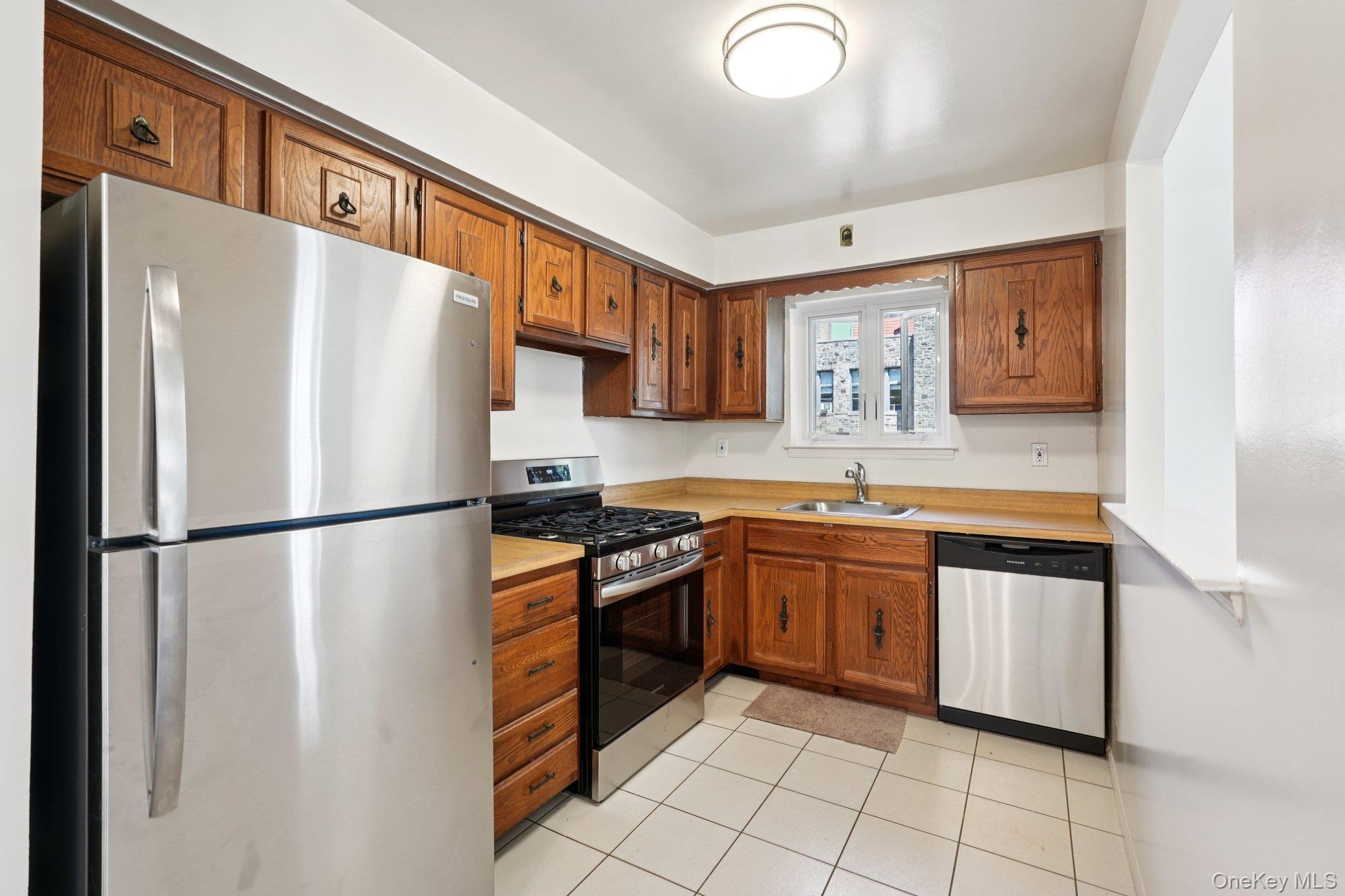 5959 Delafield Avenue, Bronx, NY 10471