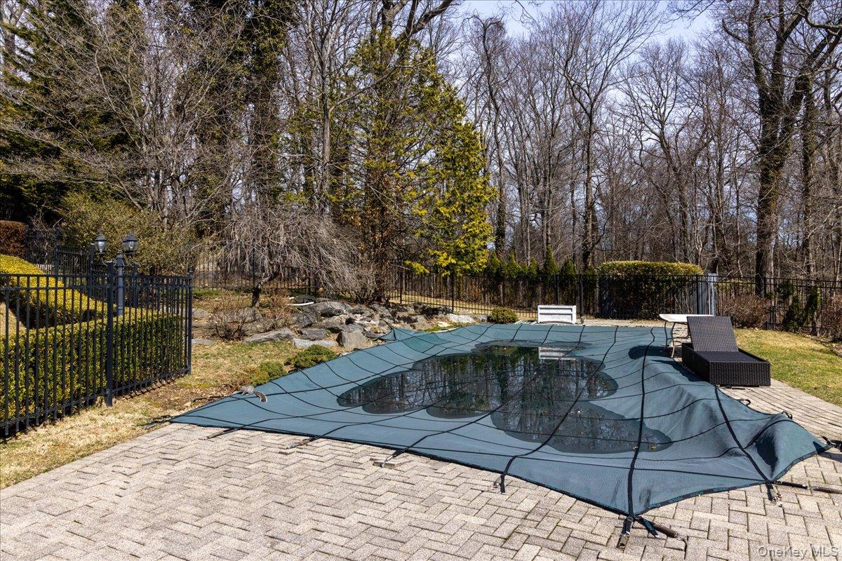 90 Belvedere Drive, Syosset, NY 11791