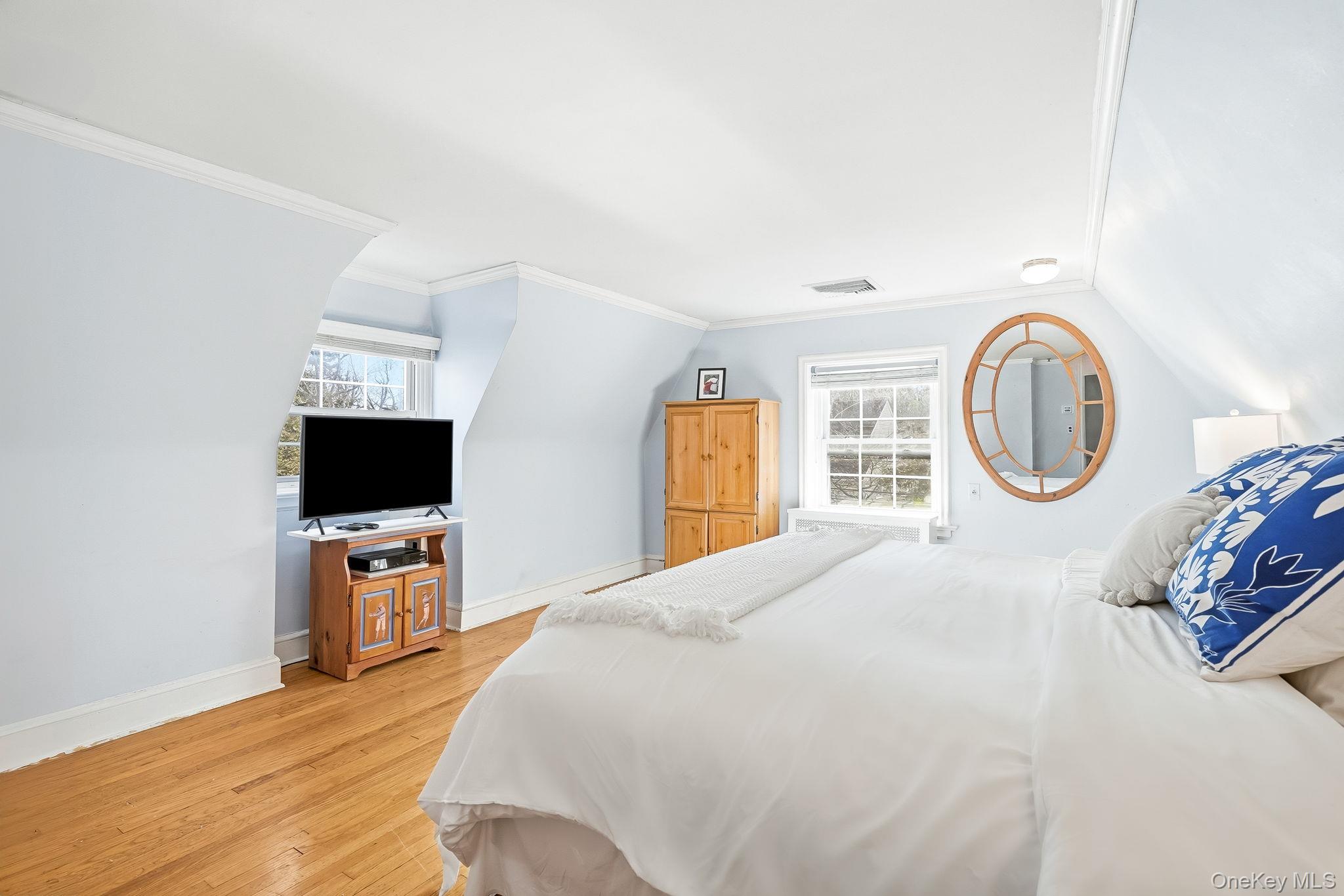 27 Valley Road, Scarsdale, NY 10583