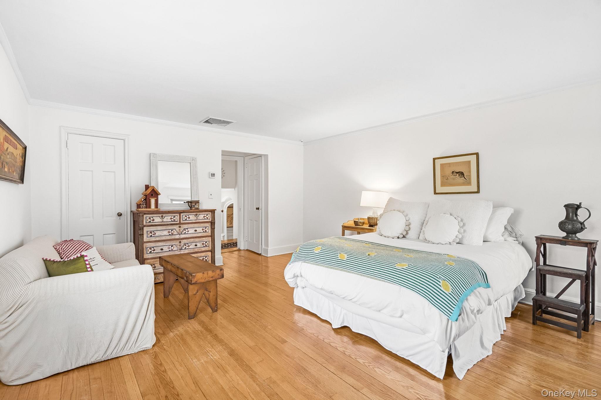 27 Valley Road, Scarsdale, NY 10583