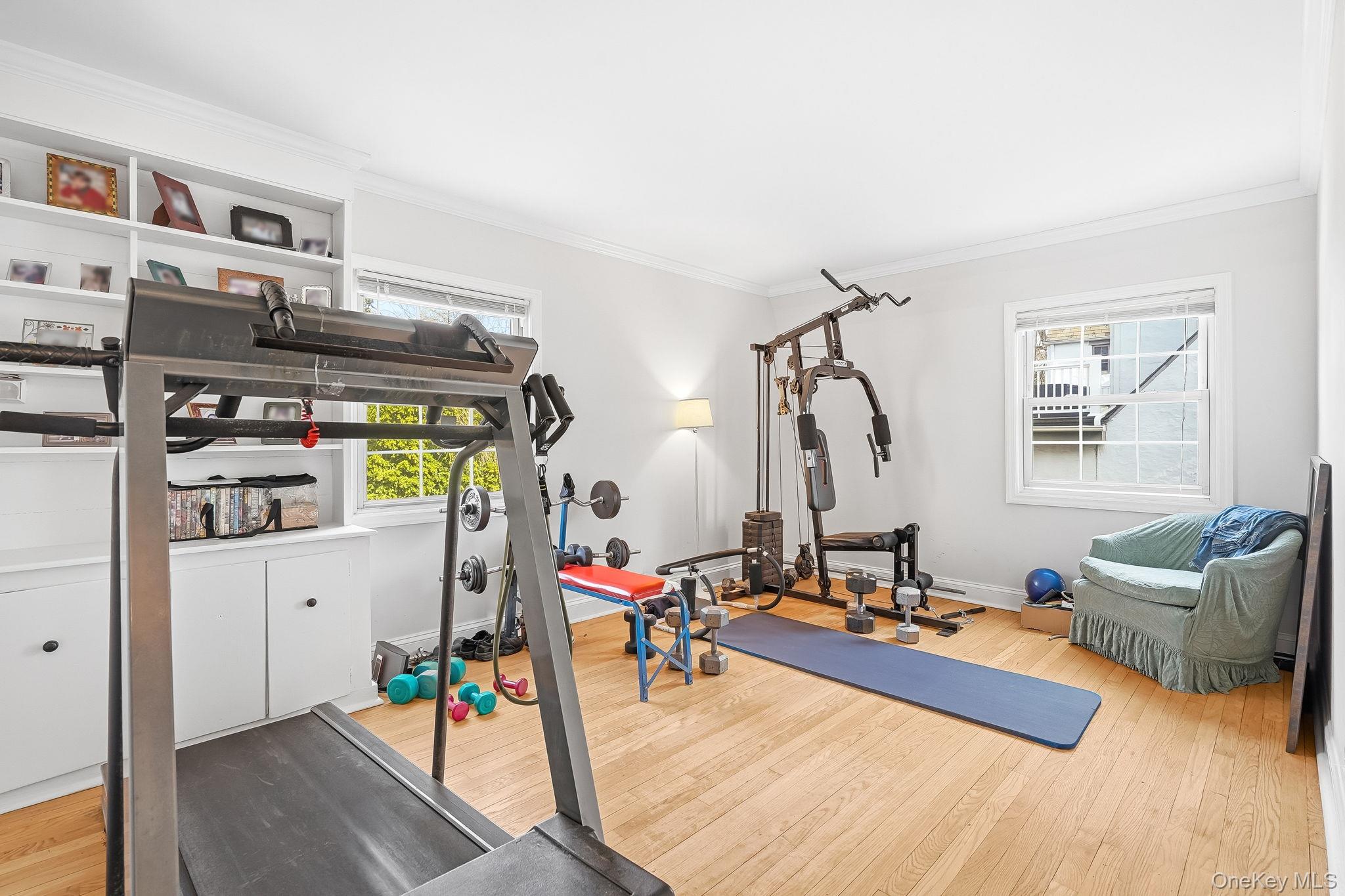 27 Valley Road, Scarsdale, NY 10583