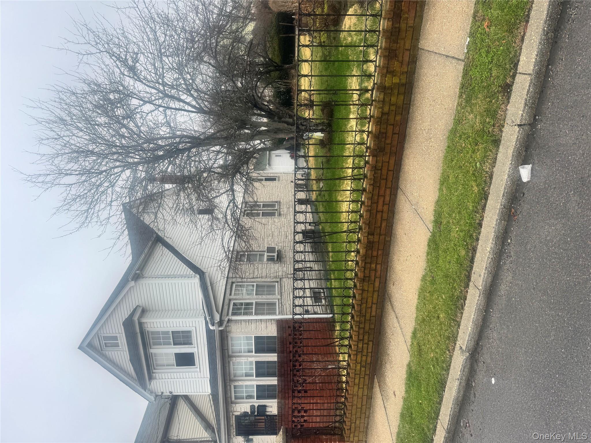 11731 192nd Street, Saint Albans, NY 11412