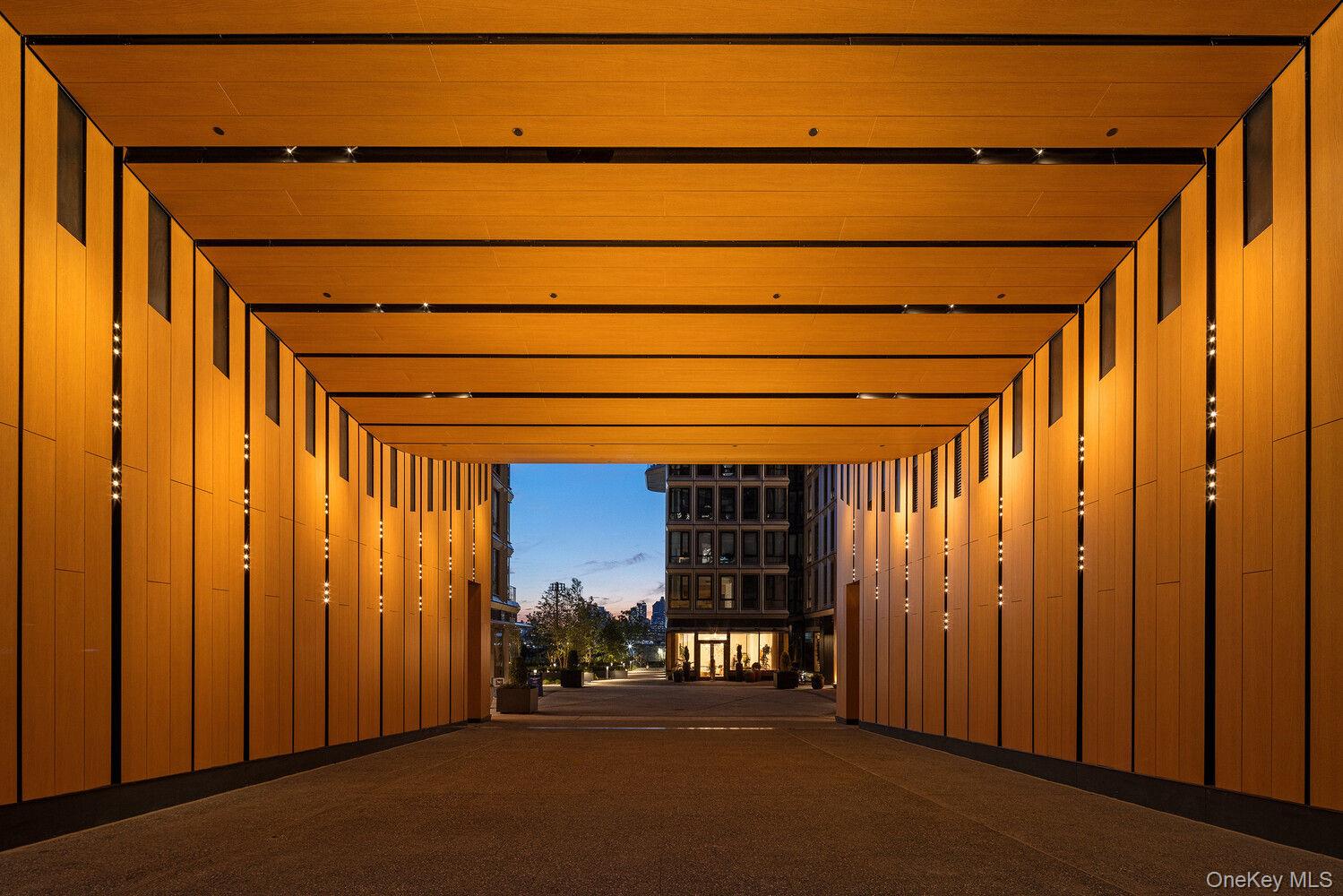 480 KENT Avenue # 17F, Brooklyn, NY 11249