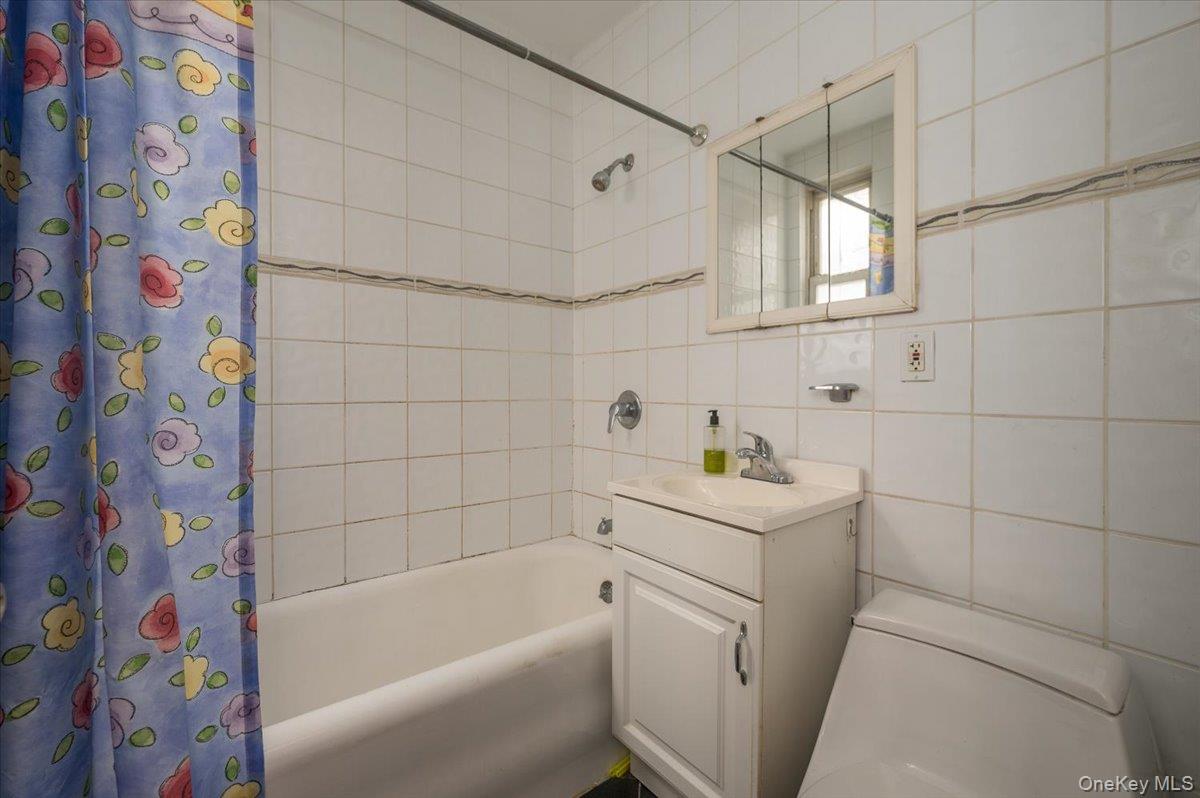 836 Edison Avenue, Bronx, NY 10465