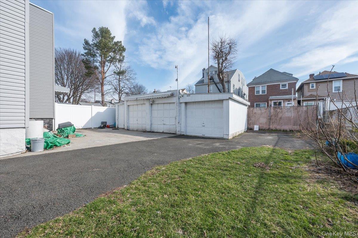 836 Edison Avenue, Bronx, NY 10465