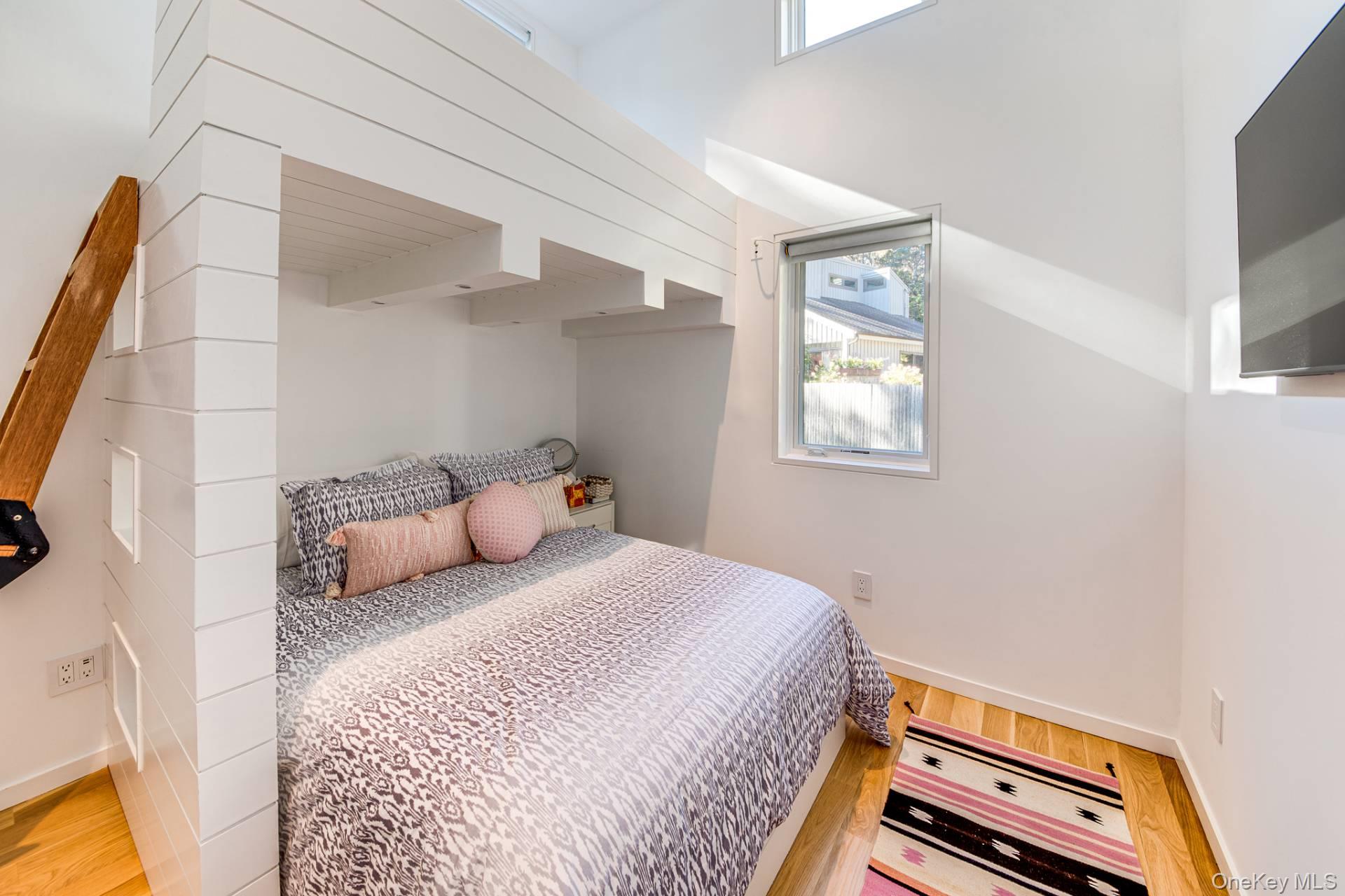 8 Windward, East Hampton, NY 11937