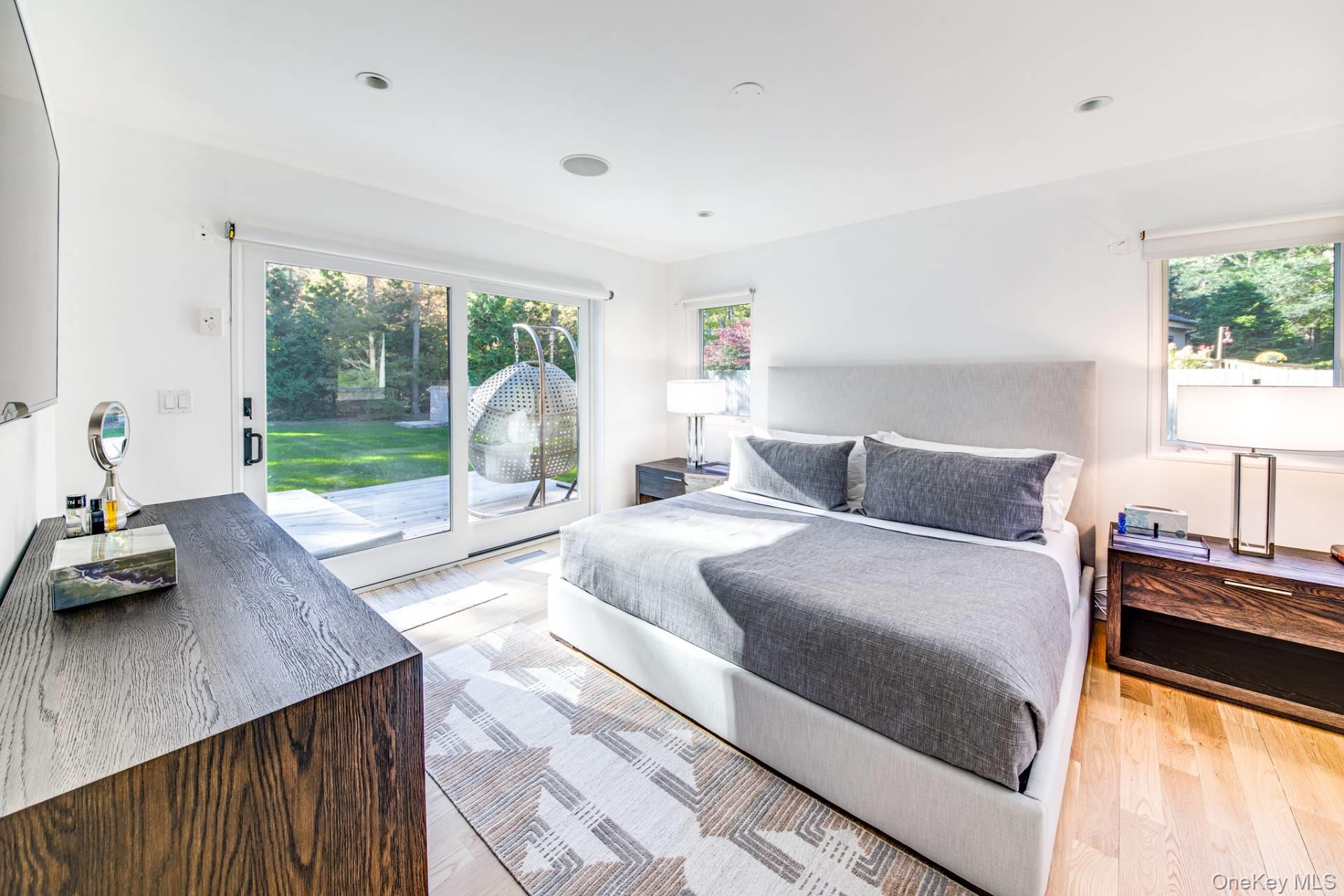 8 Windward, East Hampton, NY 11937