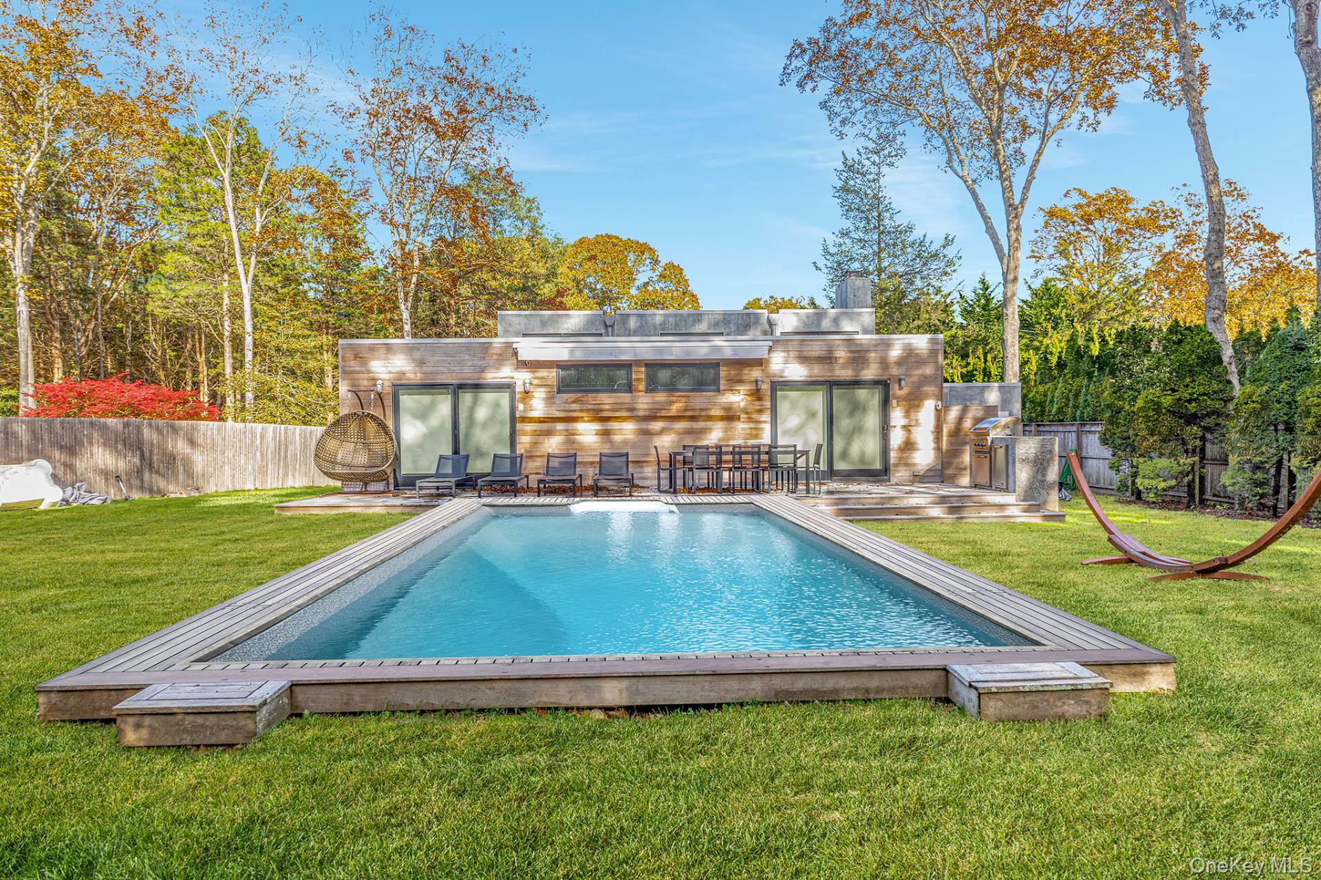 8 Windward, East Hampton, NY 11937