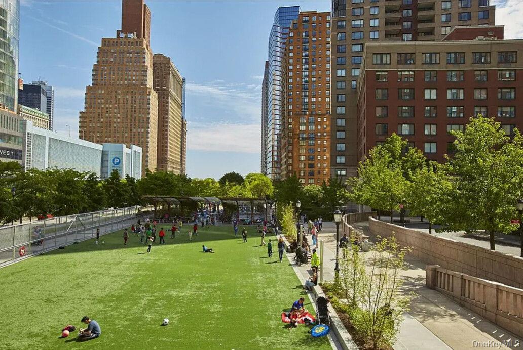 280 RECTOR Place # 8A, New York (Manhattan), NY 10280