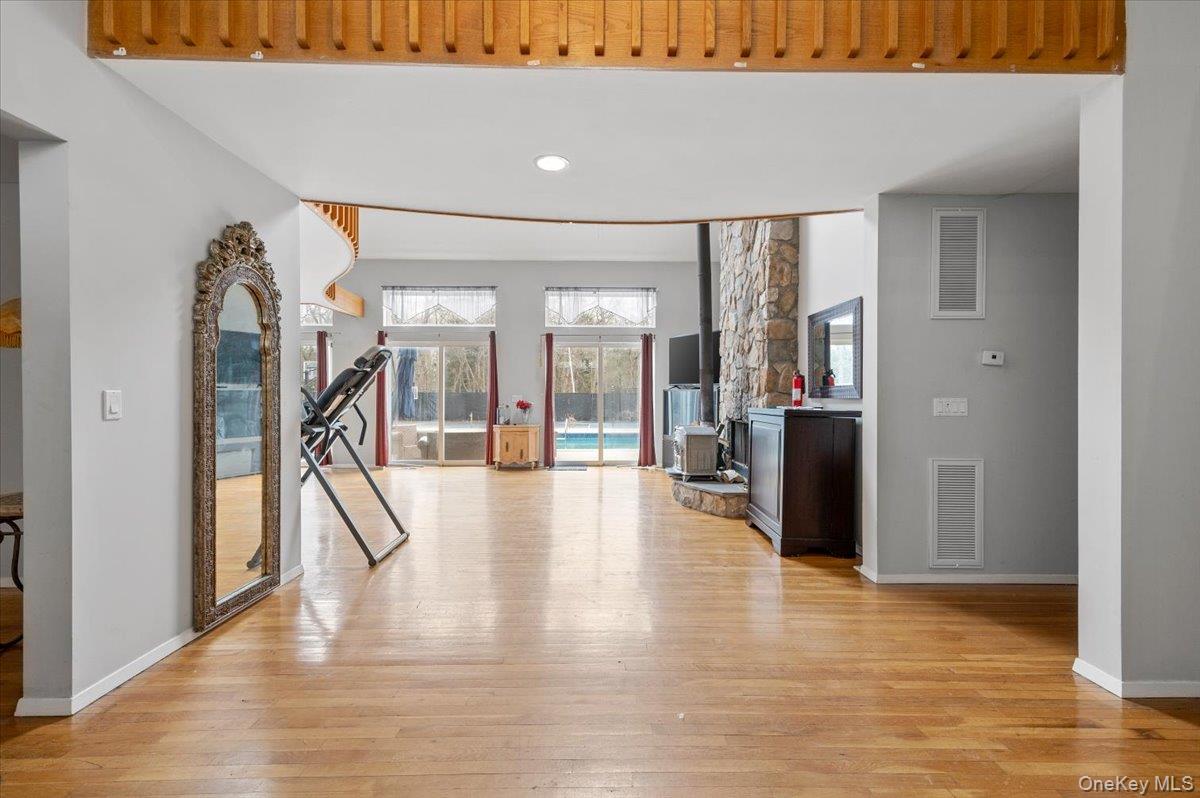 24 Wisteria Drive, Remsenburg, NY 11960