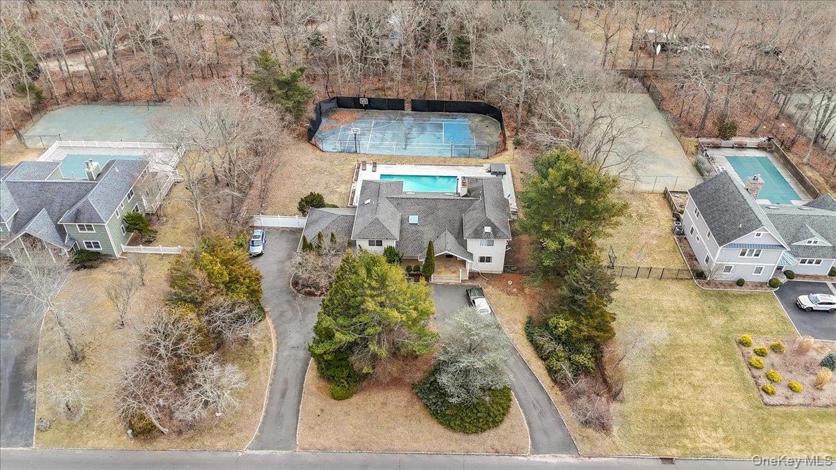 24 Wisteria Drive, Remsenburg, NY 11960