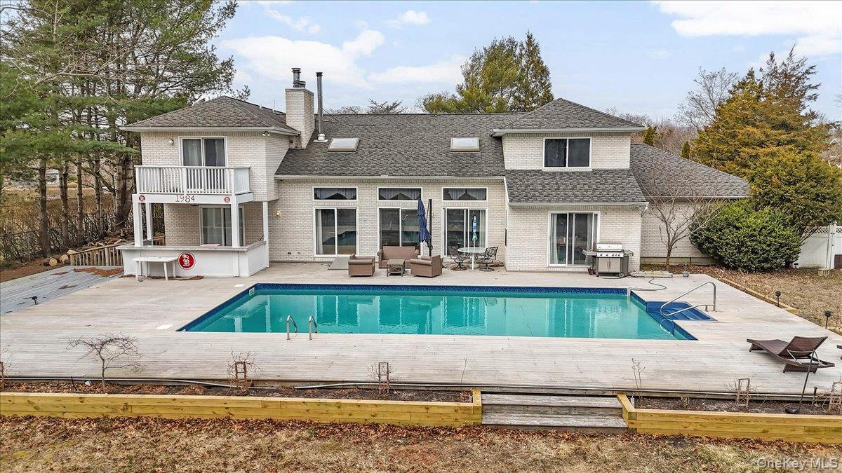 24 Wisteria Drive, Remsenburg, NY 11960