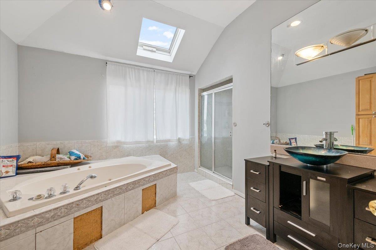 24 Wisteria Drive, Remsenburg, NY 11960