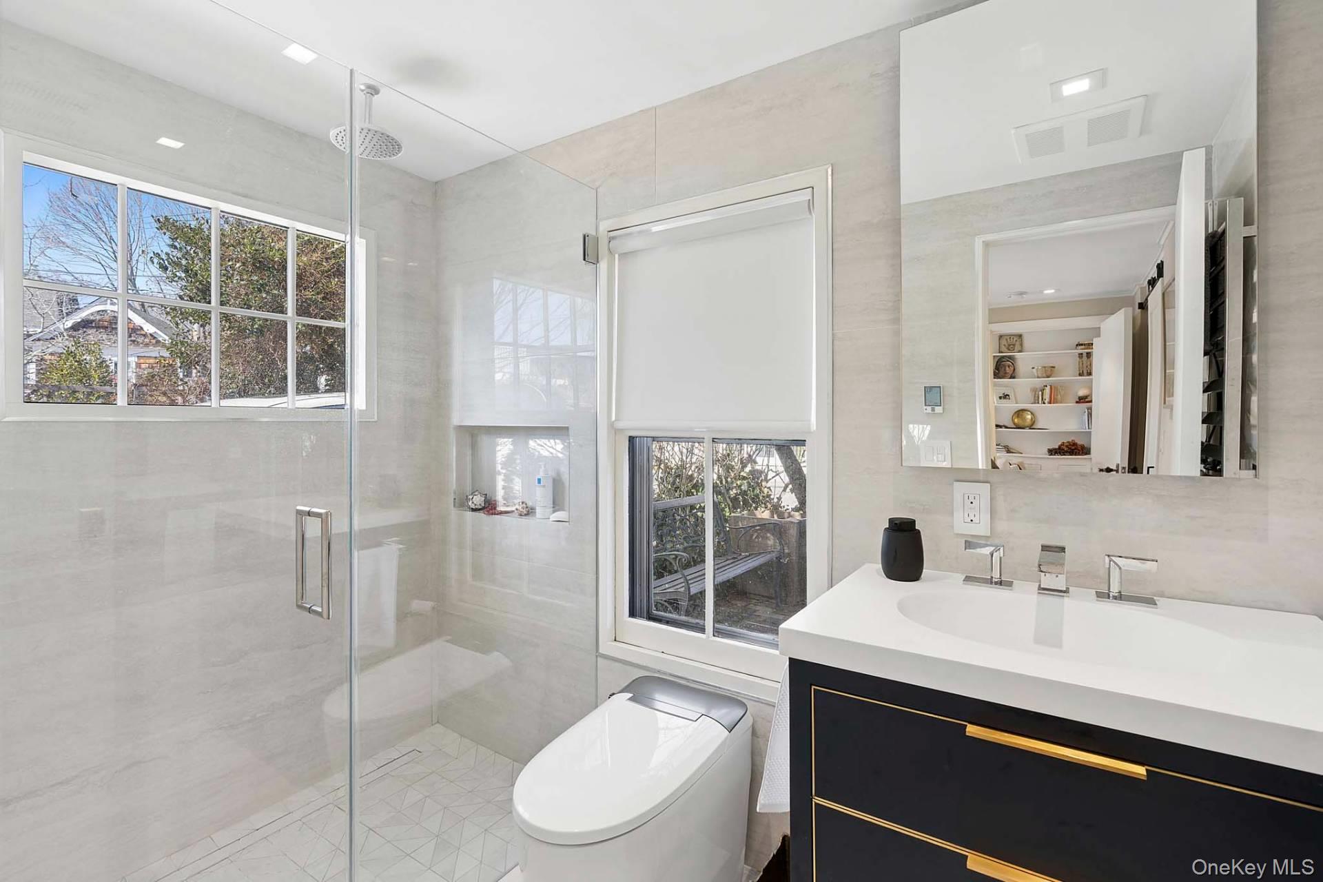 29 Atlantic Avenue, Sag Harbor, NY 11963