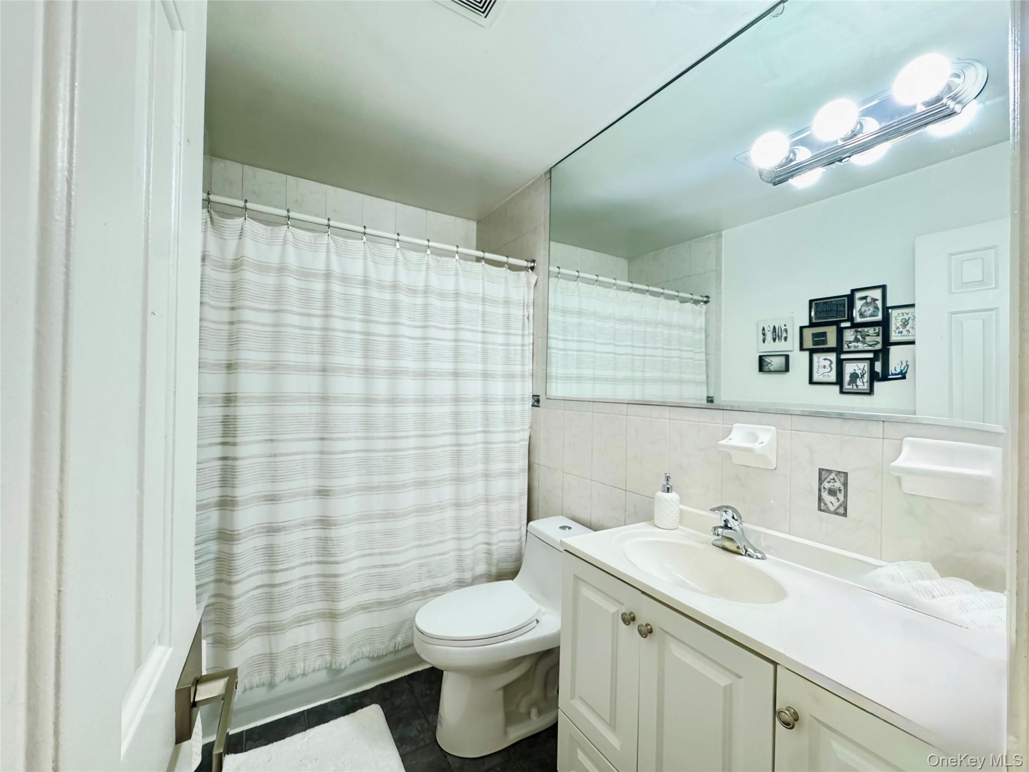 320 Huntington Avenue, Bronx, NY 10465