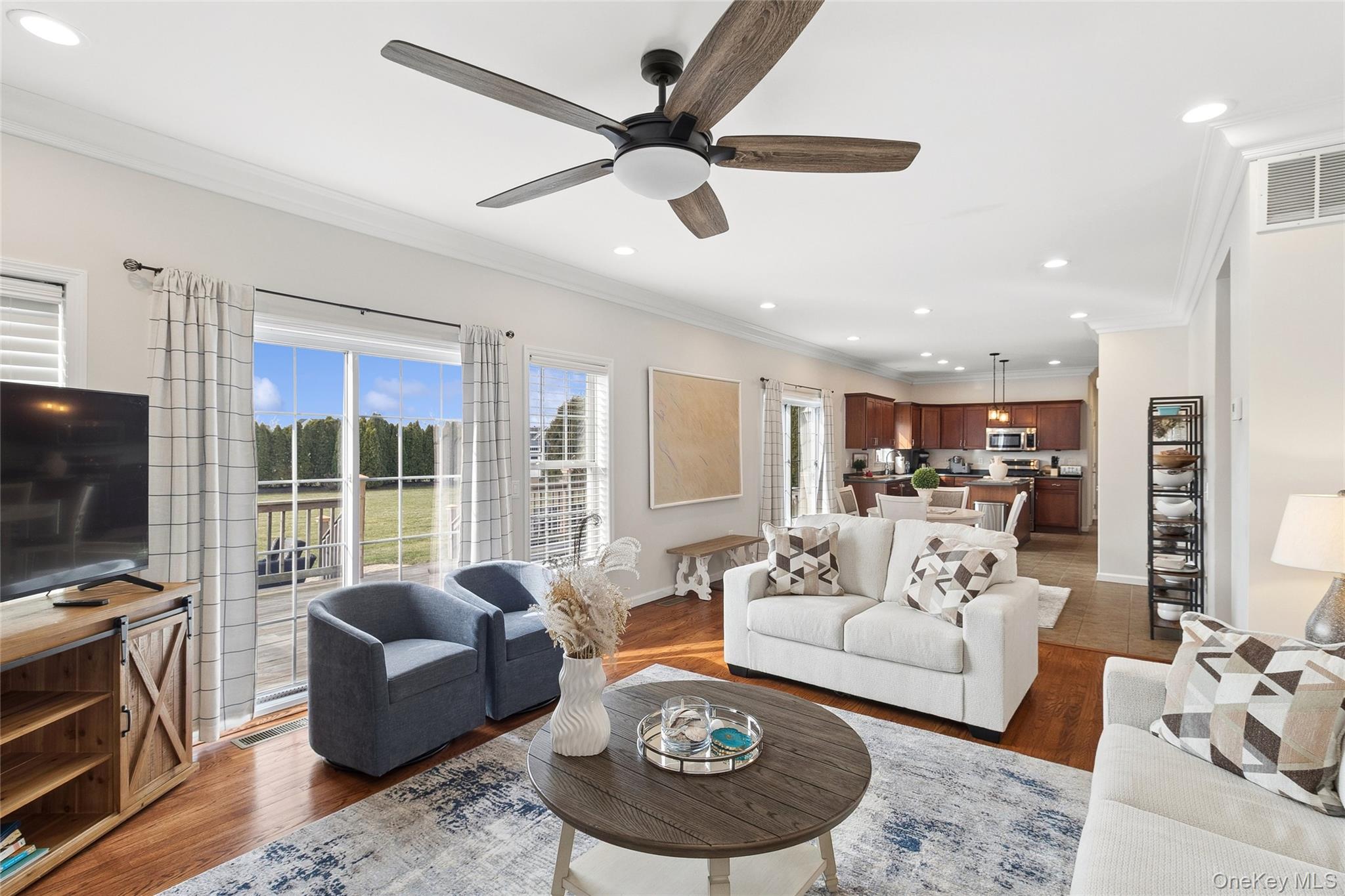 3935 Sound Avenue, Riverhead, NY 11901