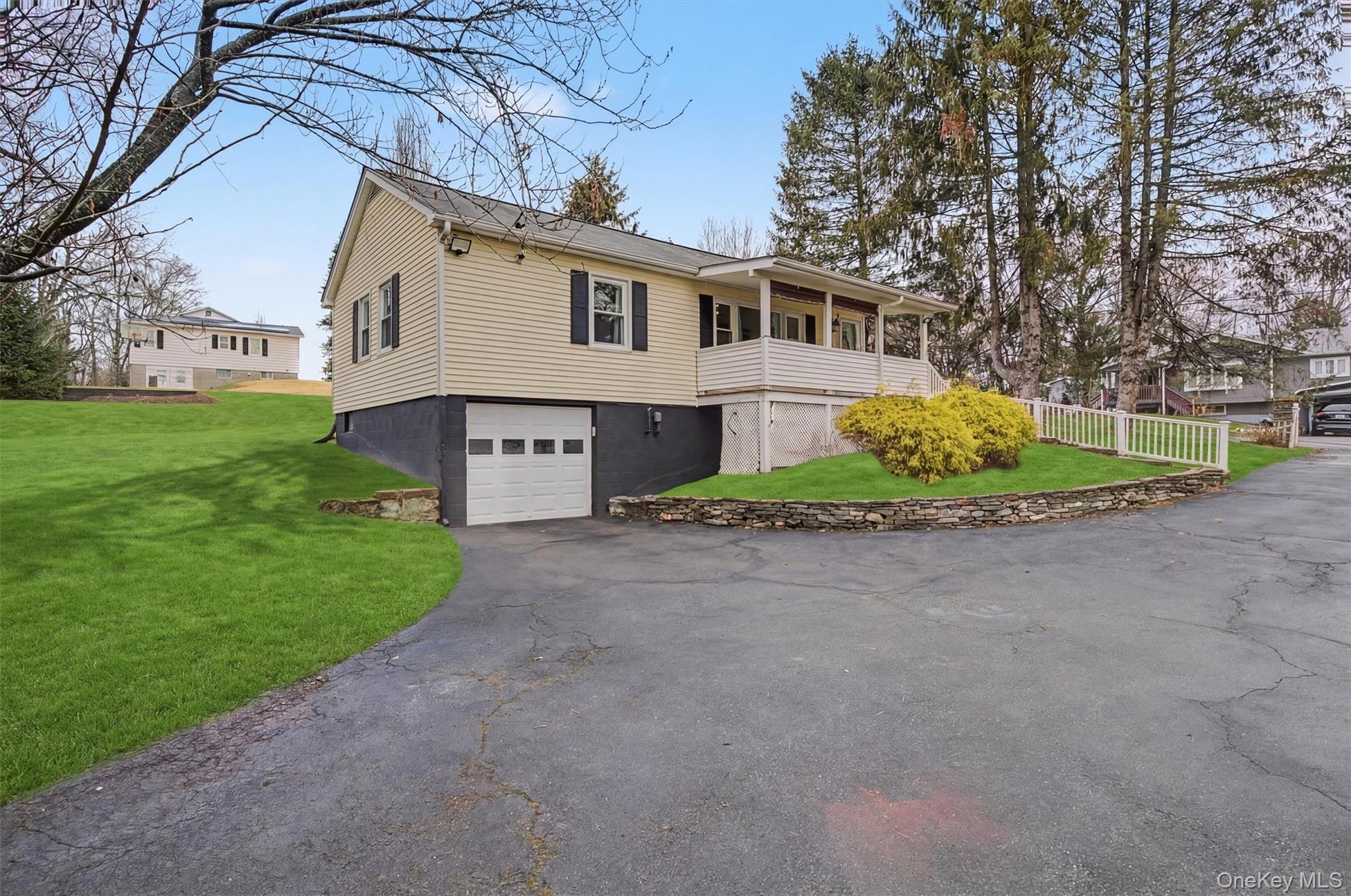 13 Kobelt Drive, Wallkill, NY 12589