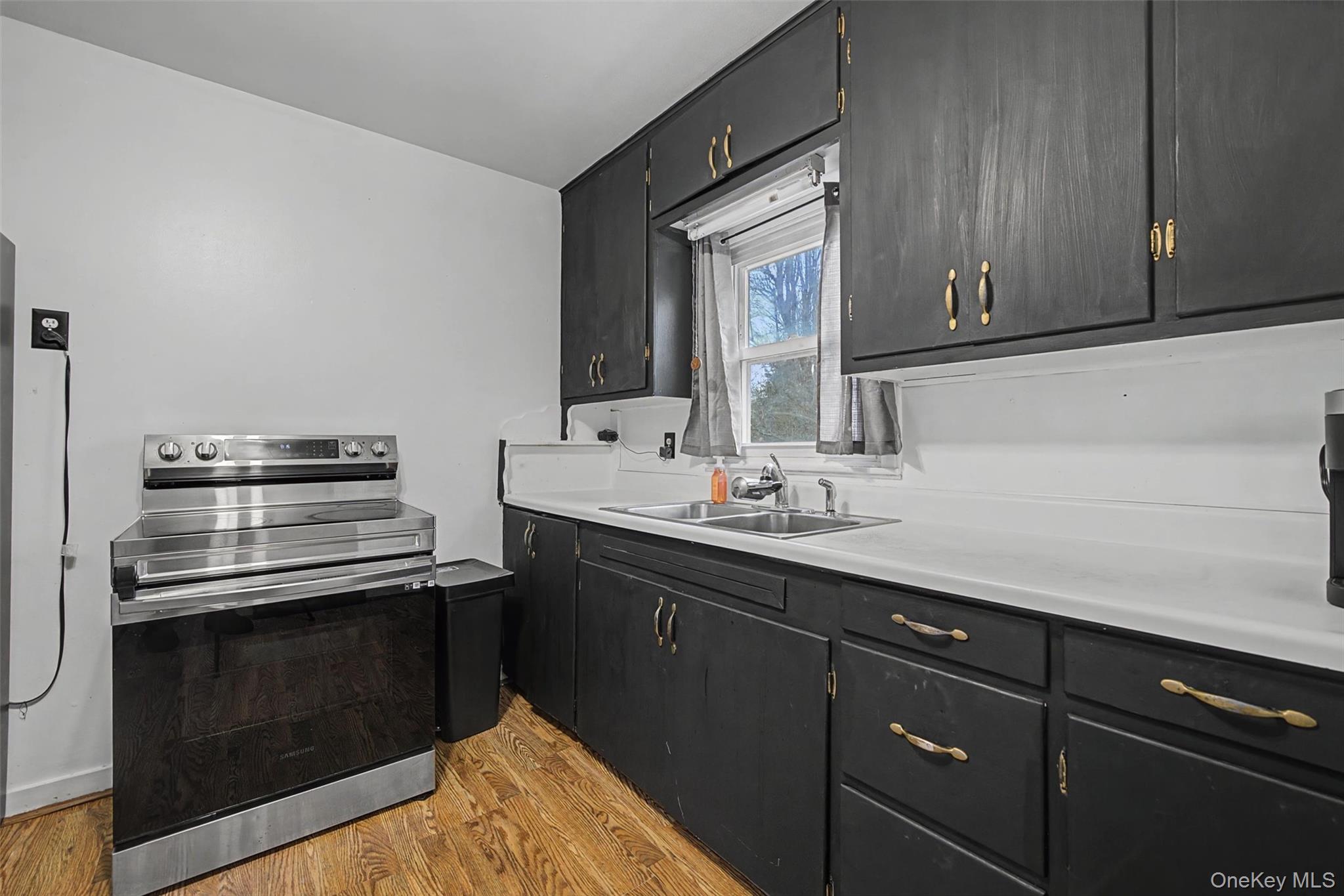 13 Kobelt Drive, Wallkill, NY 12589