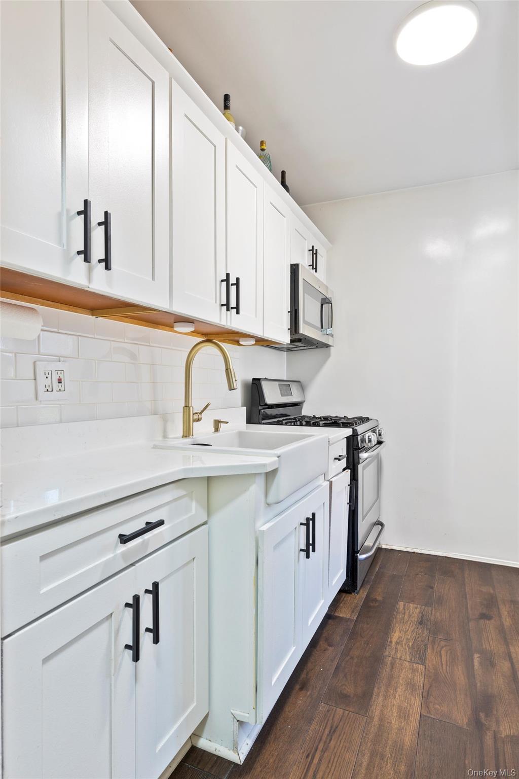 5225 39th Road # 2C, Woodside, NY 11377