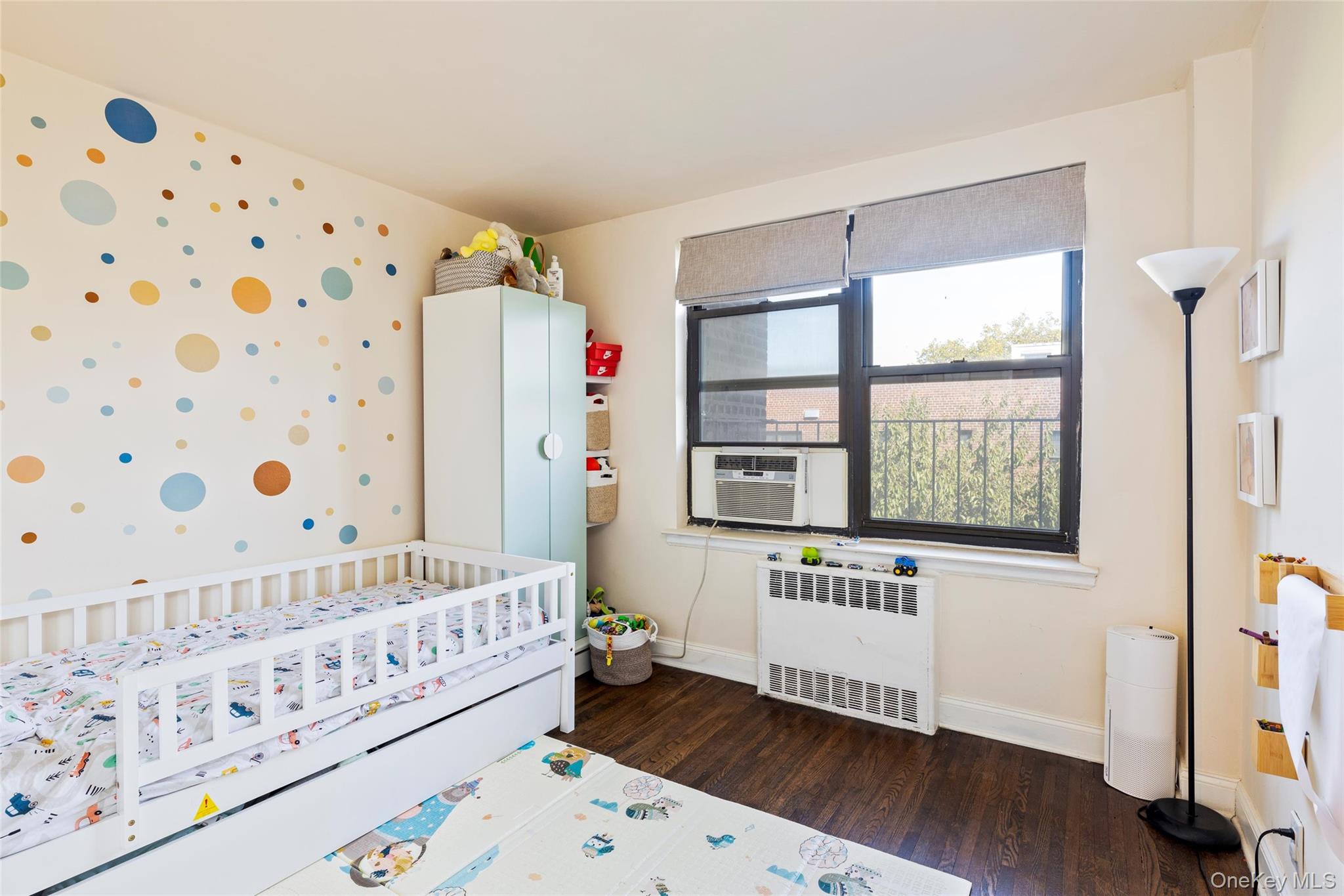 5225 39th Road # 2C, Woodside, NY 11377